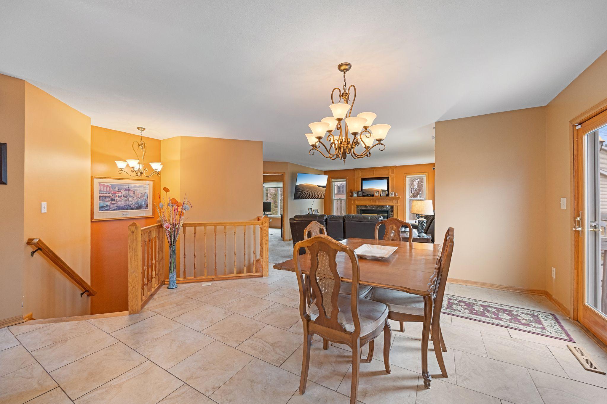 10326 Lee Drive, Eden Prairie, Minnesota image 7