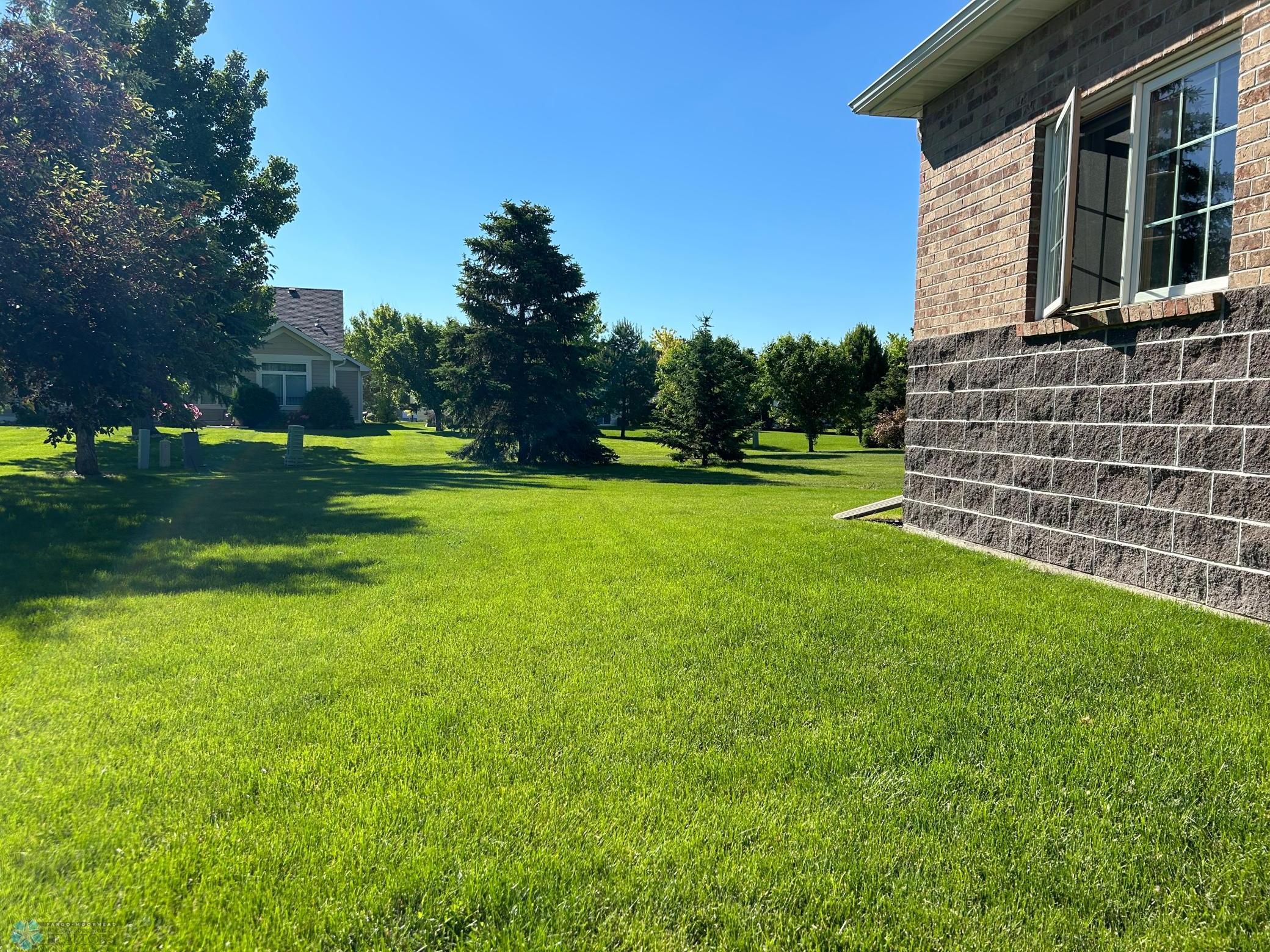 3814 S 41st Avenue, Moorhead, Minnesota image 33