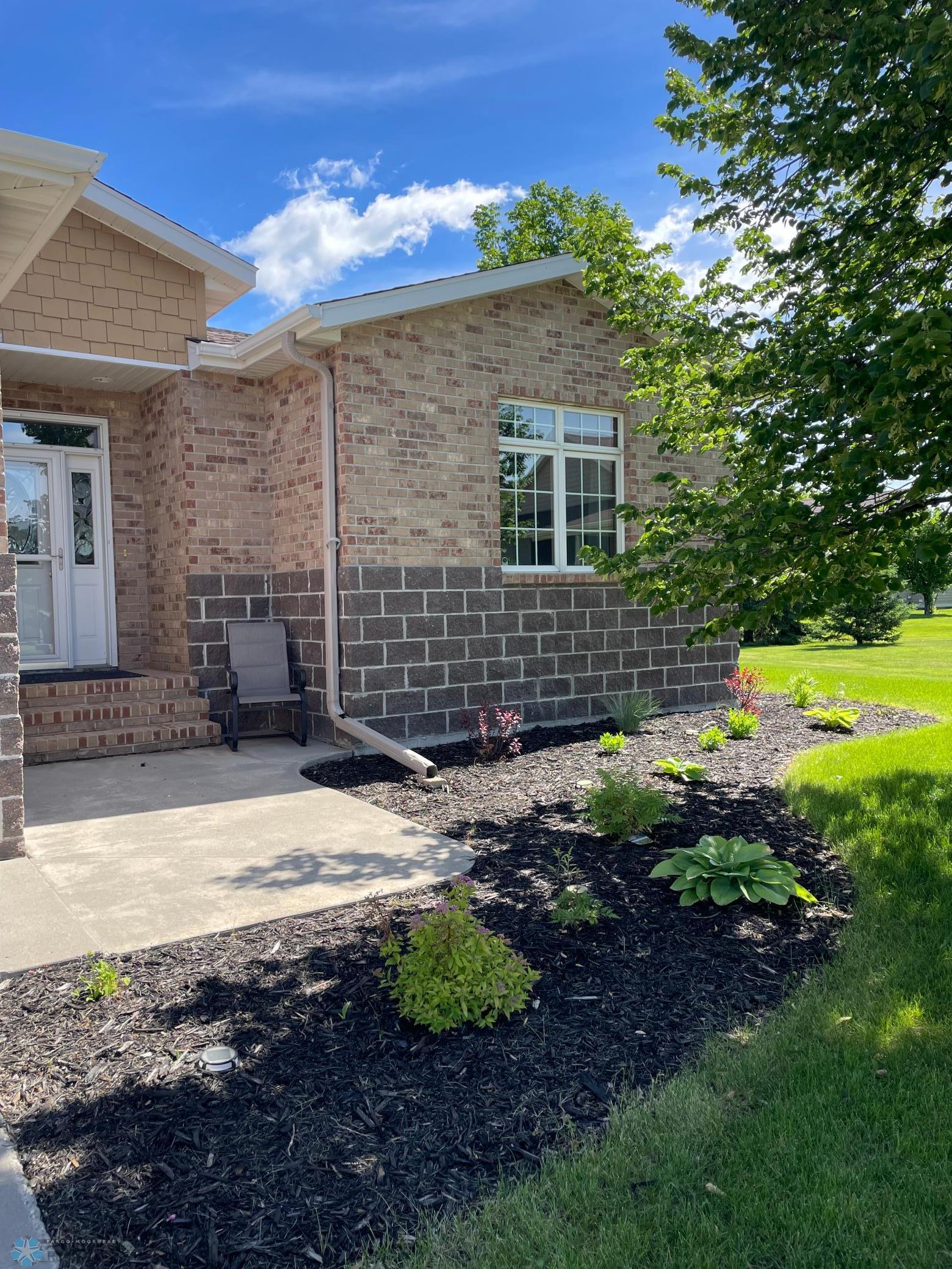 3814 S 41st Avenue, Moorhead, Minnesota image 3