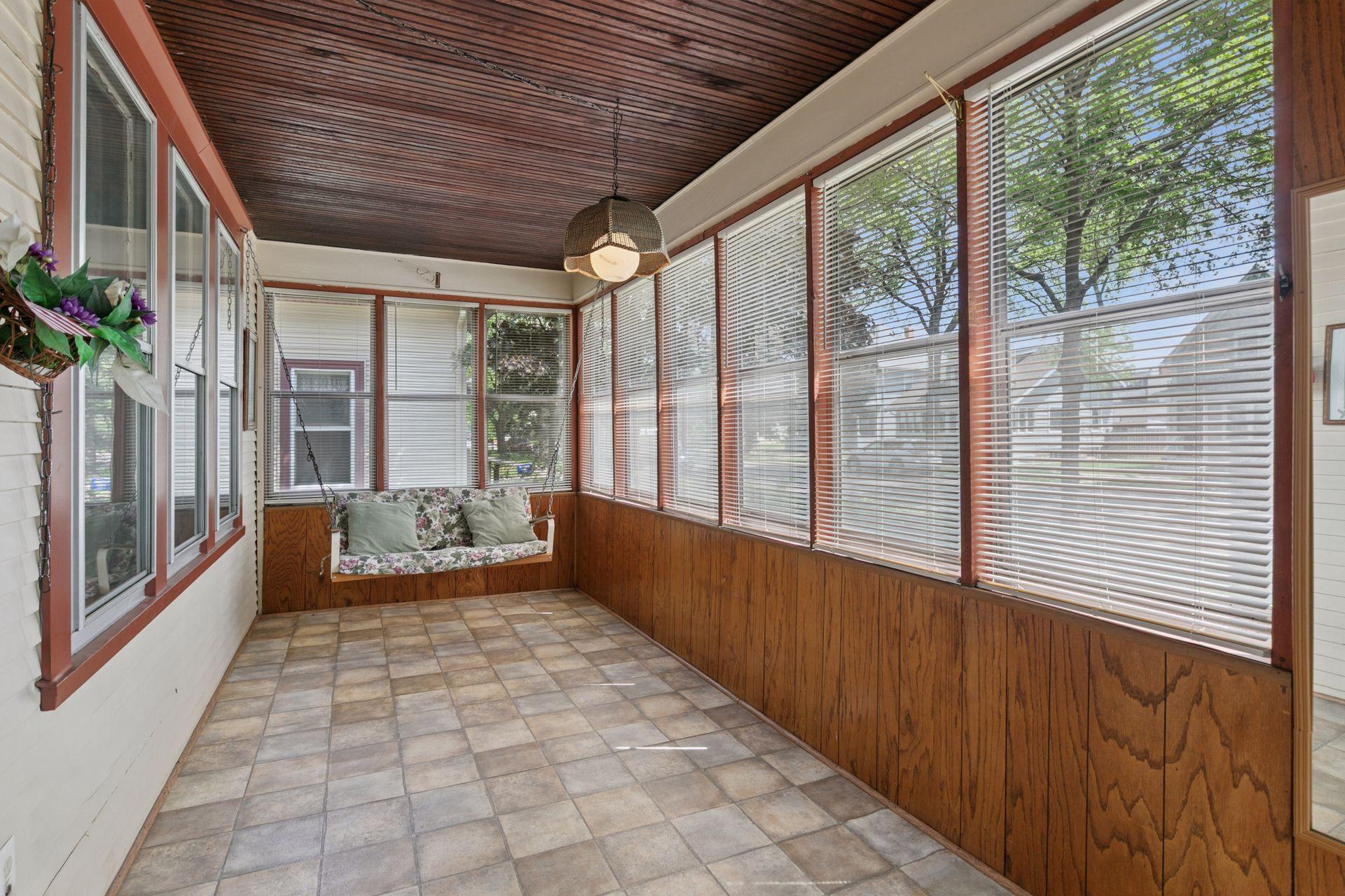 945 Sherburne Avenue, Saint Paul, Minnesota image 6