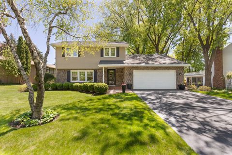 Homes For Sale - 6917 W 82nd Street<br/> Bloomington, MN 55438