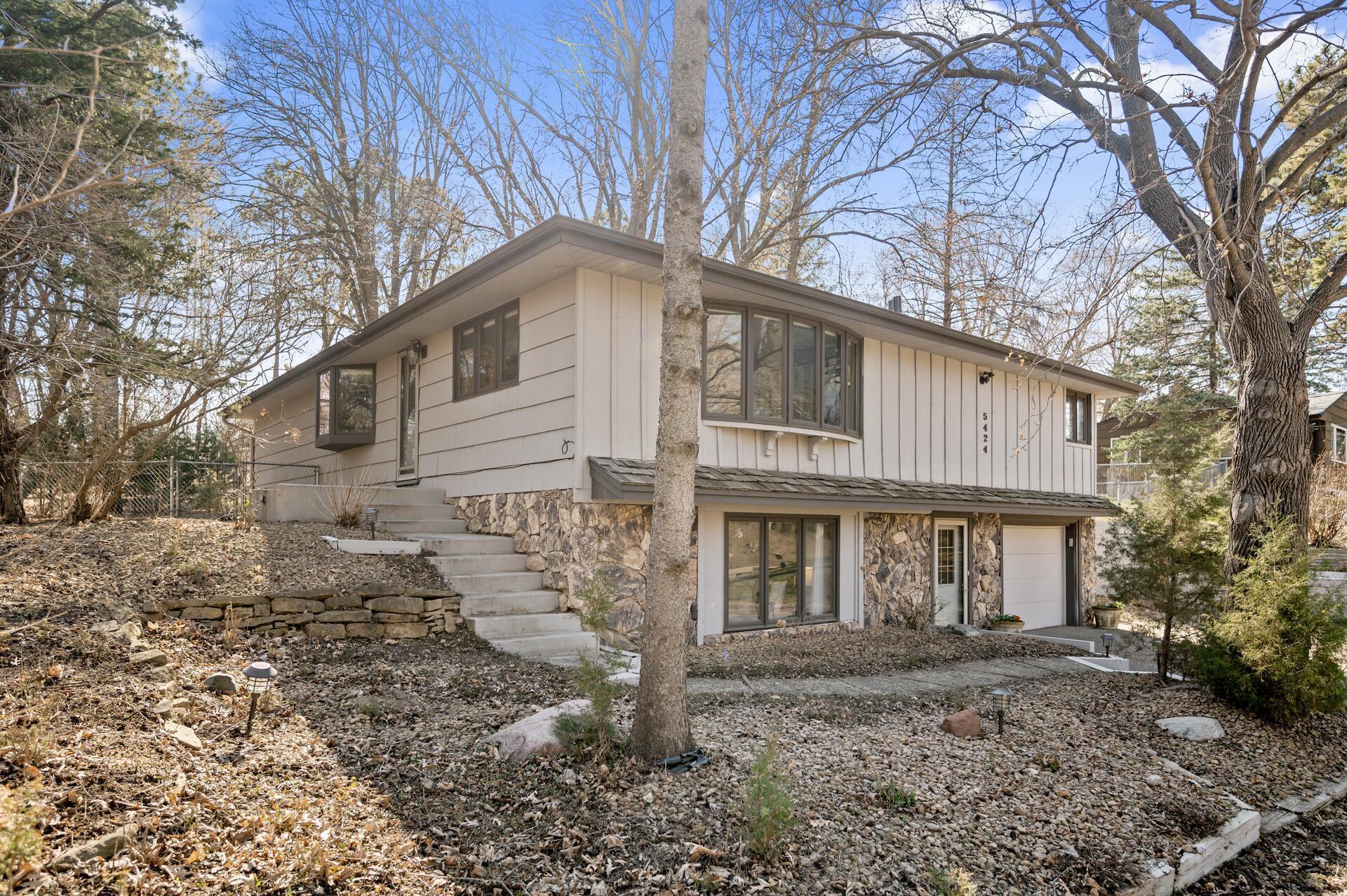 5424 Rowland Road, Hopkins, Minnesota image 2