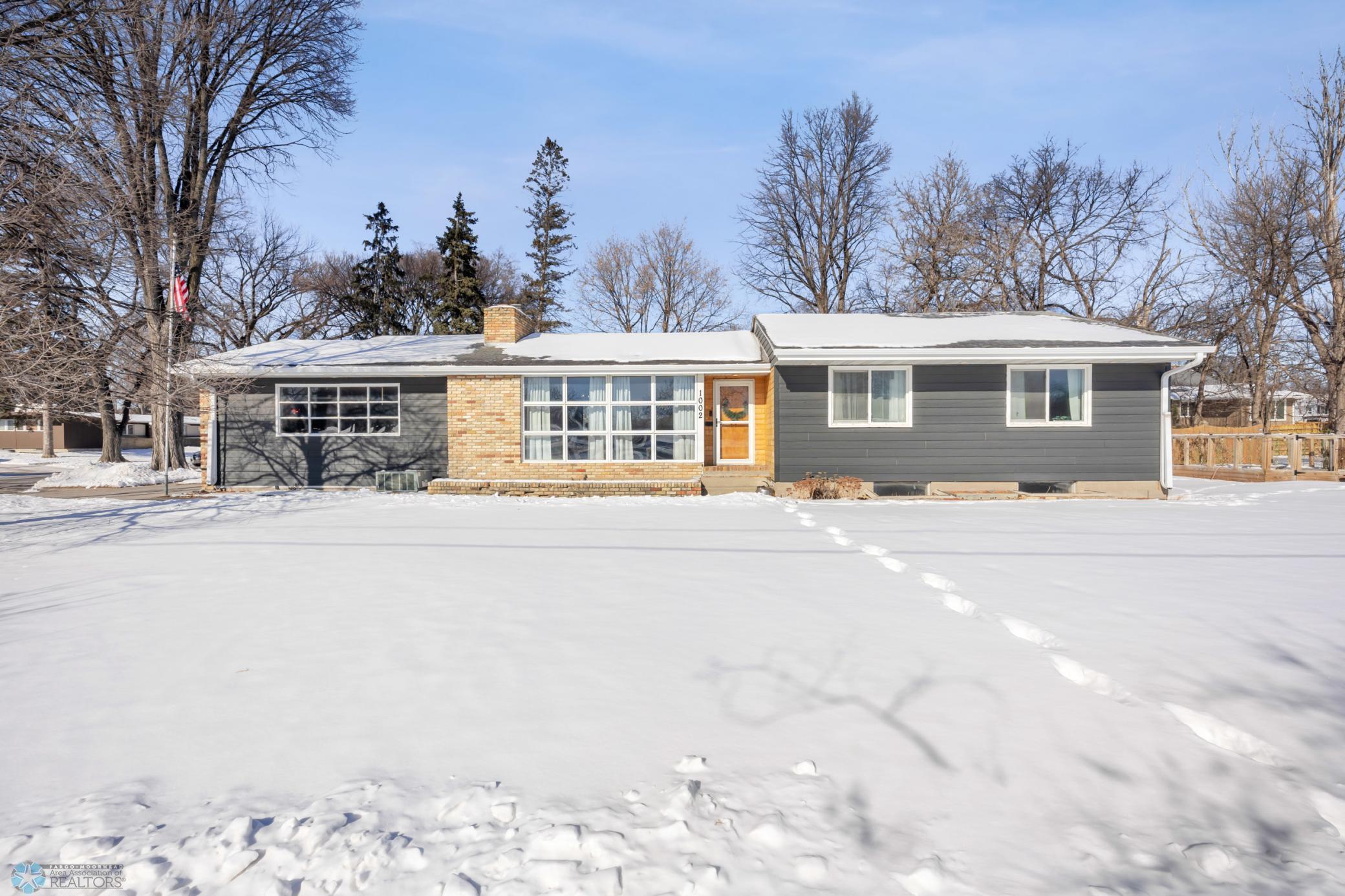 1002 12th Avenue, Moorhead, Minnesota image 1