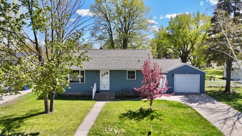 Homes For Sale - 212 E Minnesota Street<br/> Saint Joseph, MN 56374