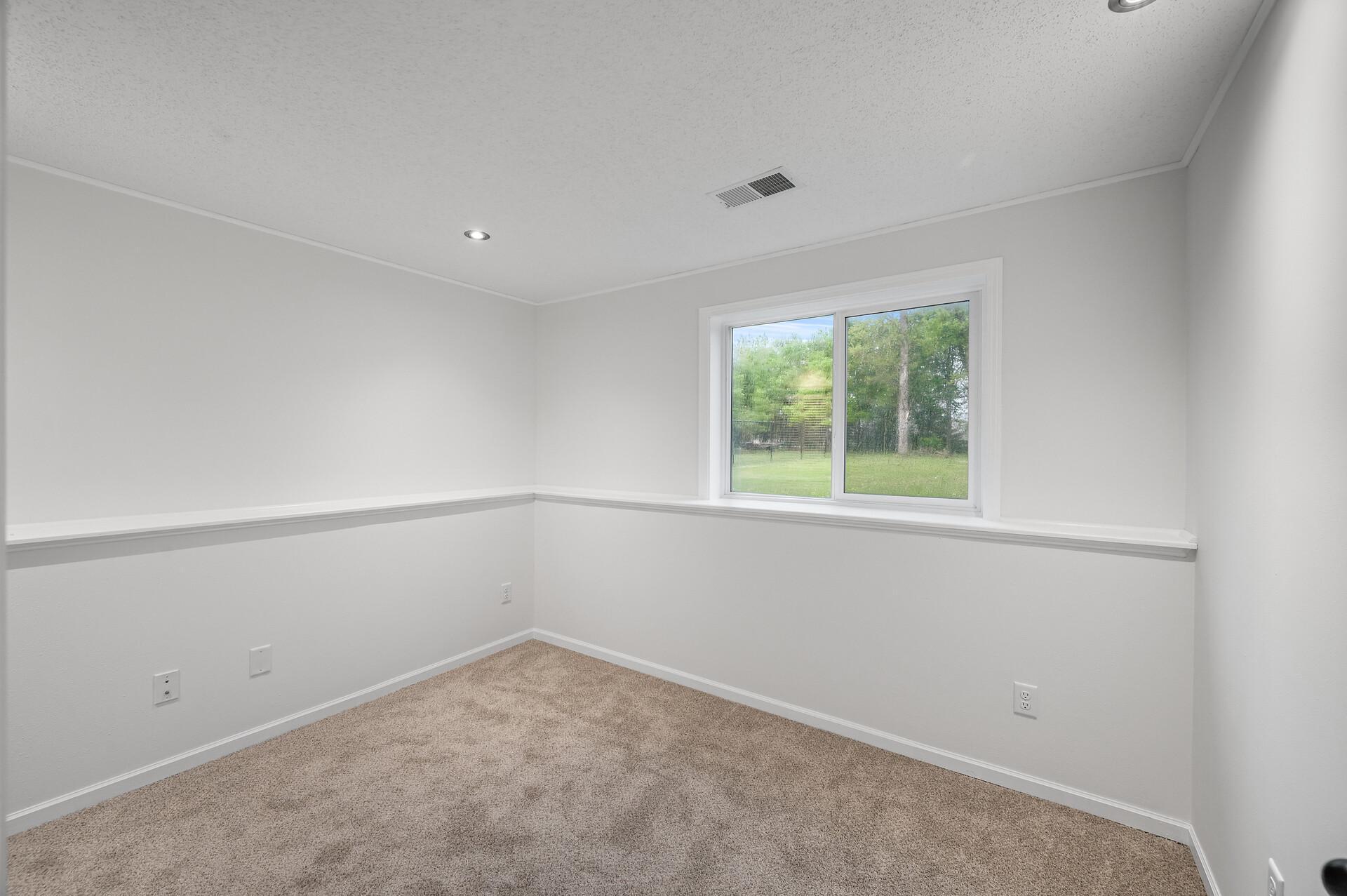 811 Isanti Parkway, Isanti, Minnesota image 21