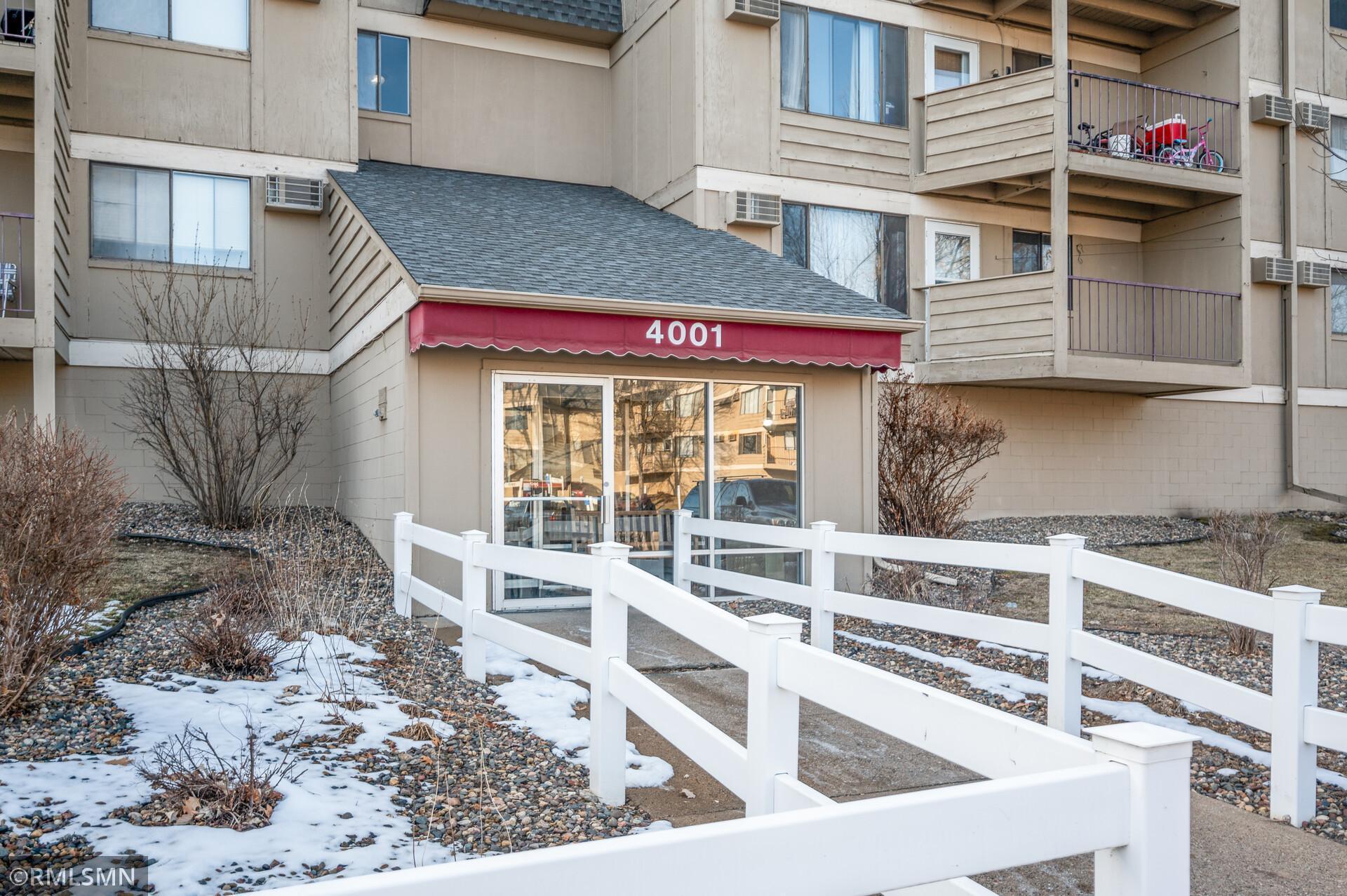 4001 Heritage Hills Drive #205, Bloomington, Minnesota image 4