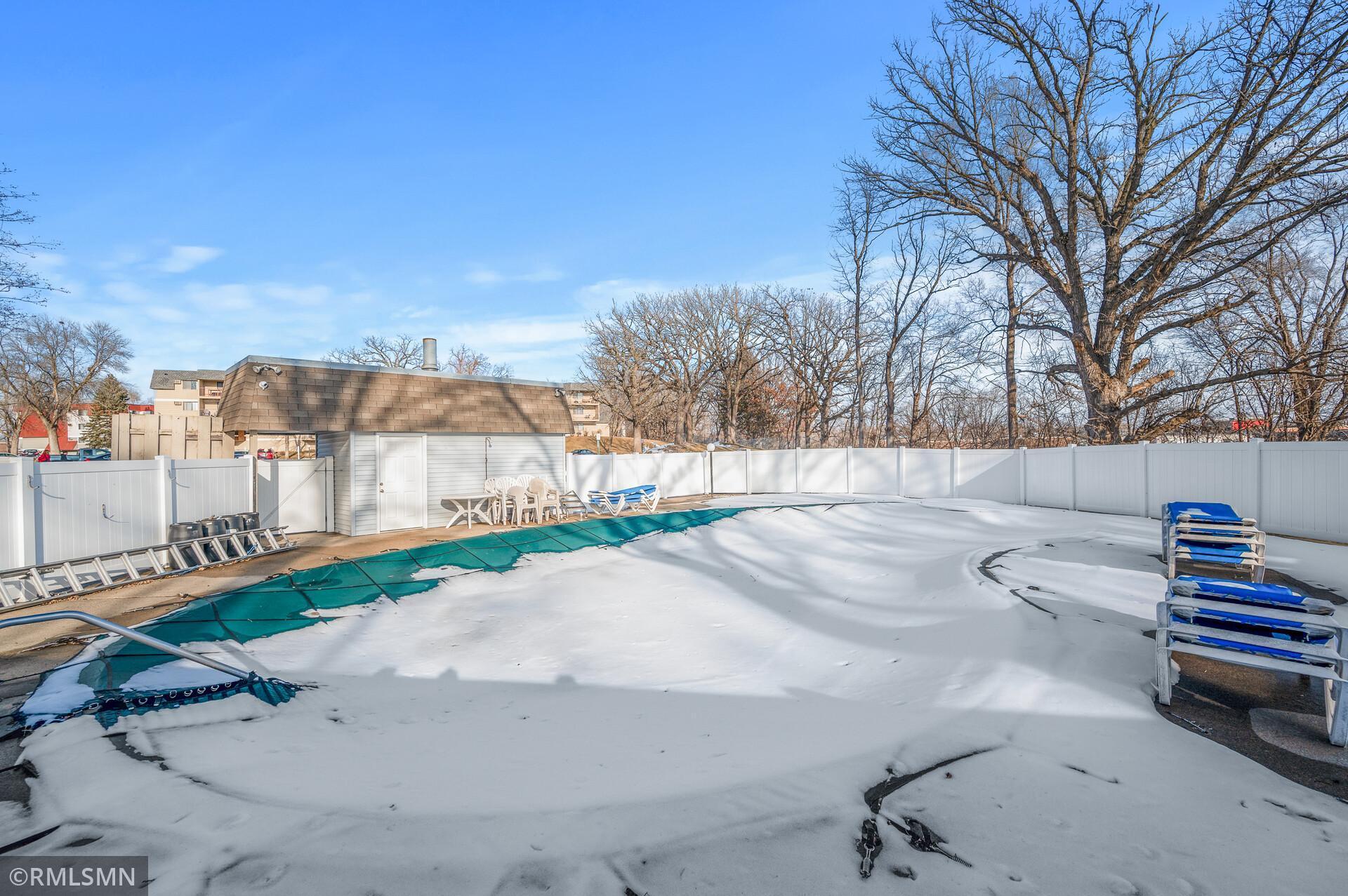 4001 Heritage Hills Drive #205, Bloomington, Minnesota image 40