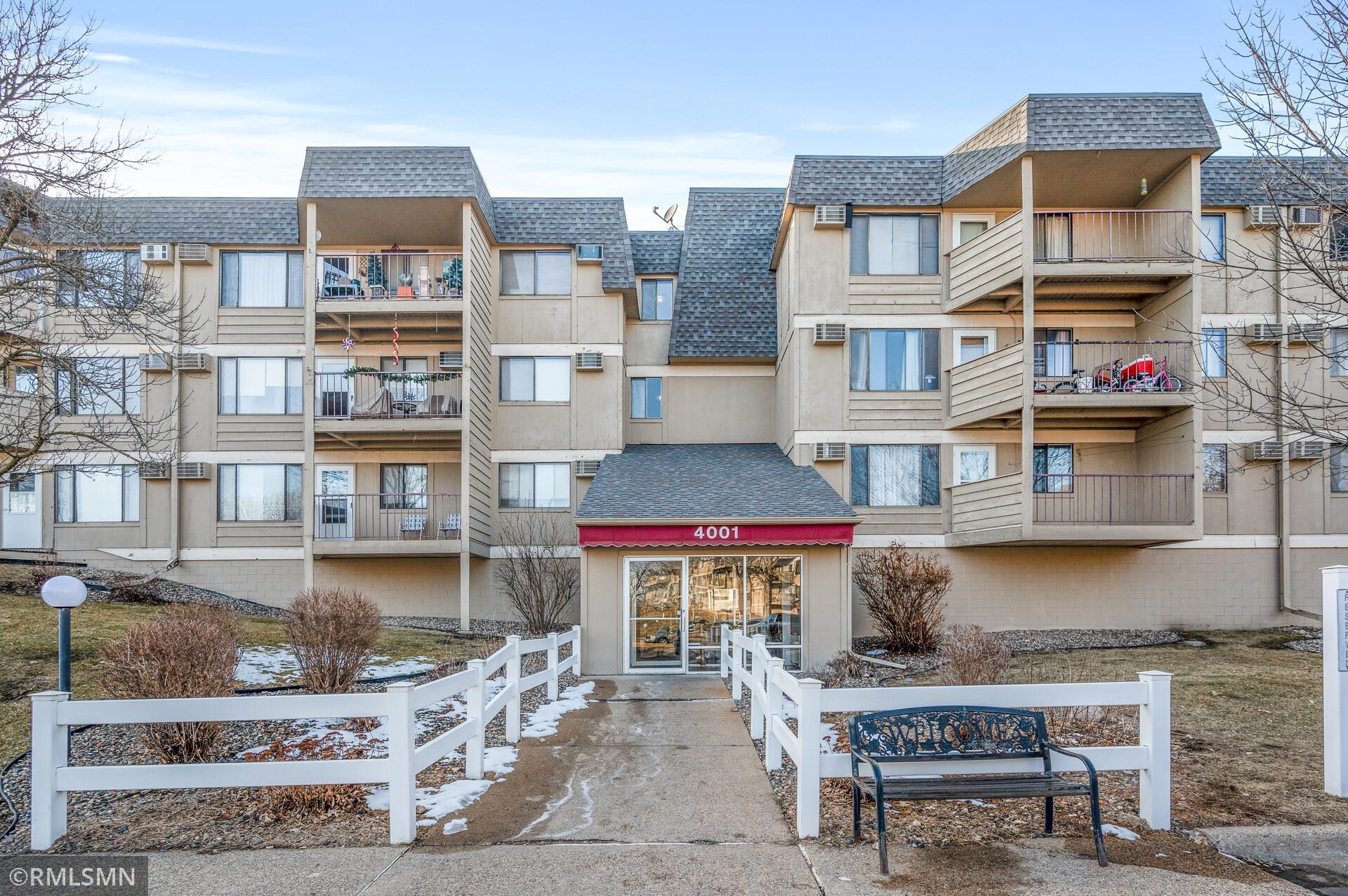 4001 Heritage Hills Drive #205, Bloomington, Minnesota image 1