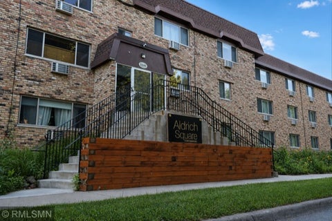 Condo For Sale - 2446 Aldrich Avenue<br/> Hennepin County, Minneapolis, MN 55405