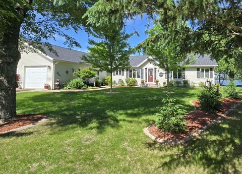 Homes For Sale - 81990 558th Street<br/> Buffalo Lake, MN 55314