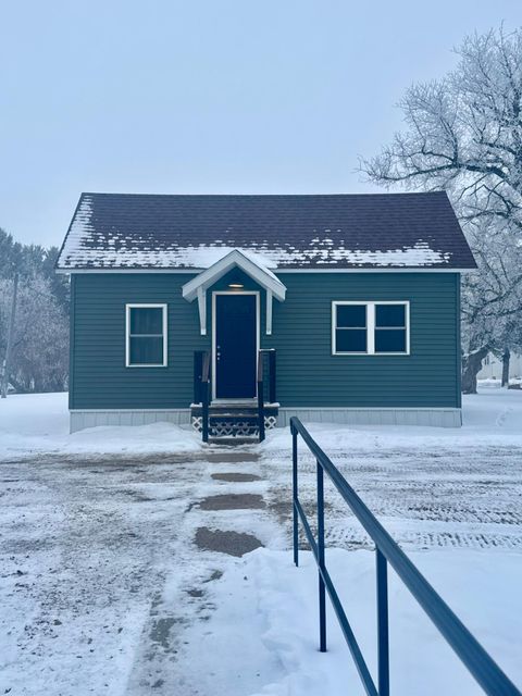 Apartment For Sale - 1512 Main Street<br/> Waubun, MN 56589