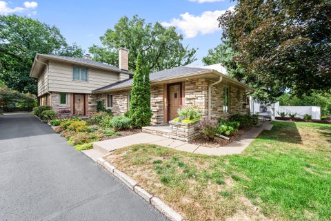 Condo For Sale - 2719 W 28th Street<br/> Minneapolis, MN 55416