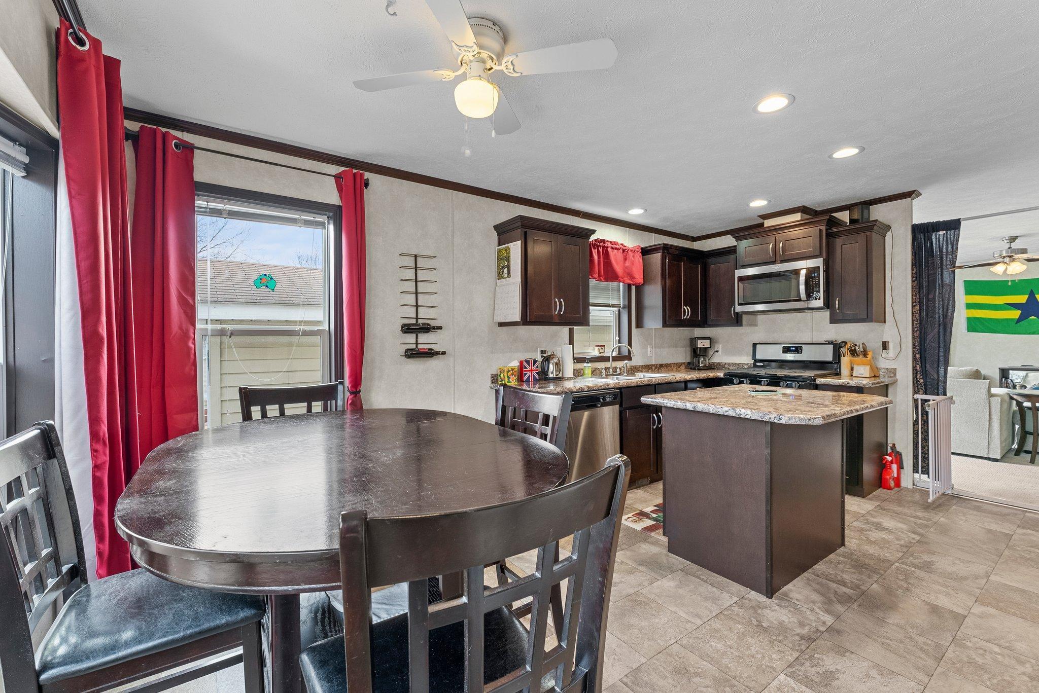 66 Kelly Road Rd, Chaska, Minnesota image 3