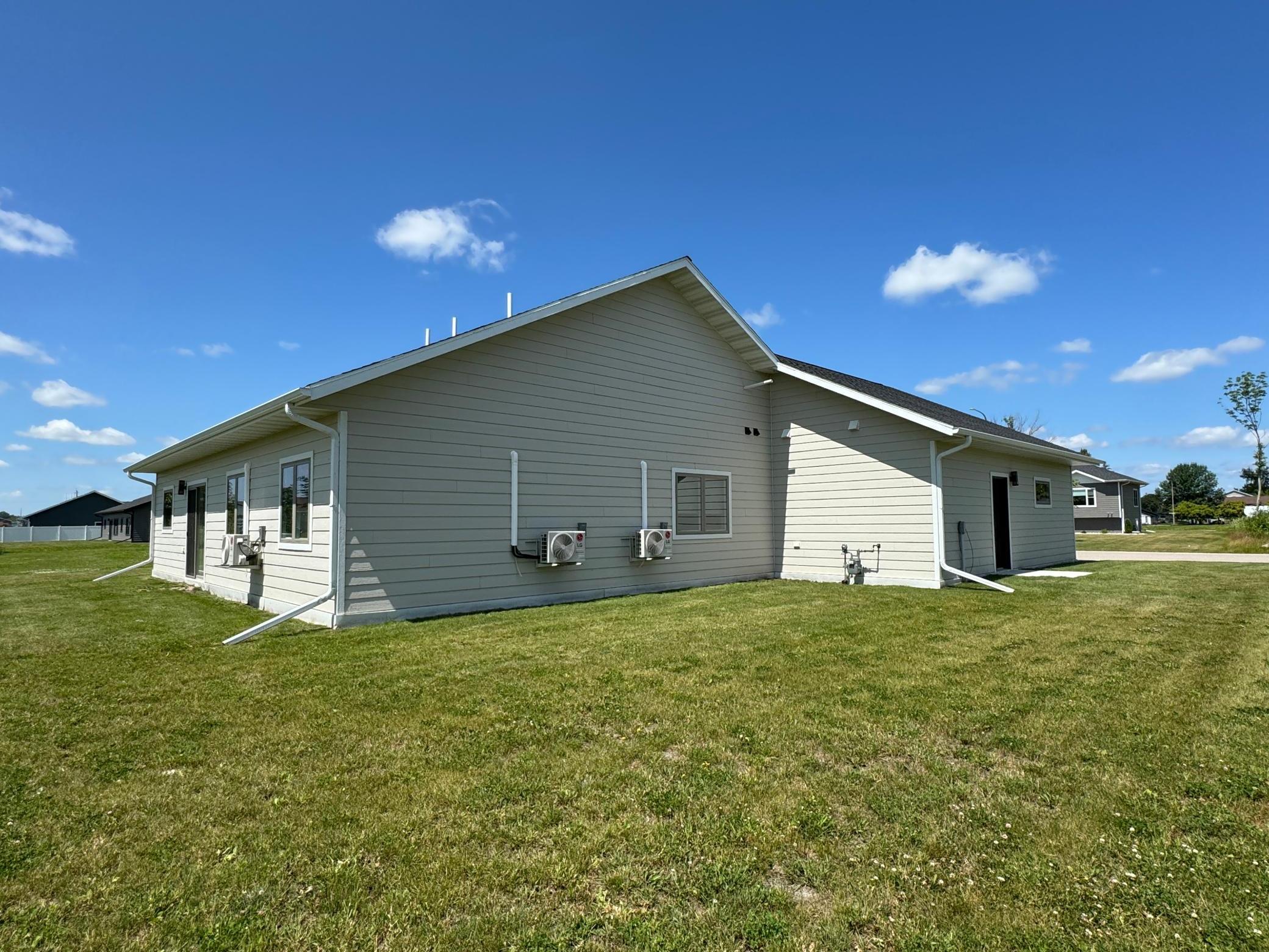 602 Lincoln Street, Warroad, Minnesota image 9