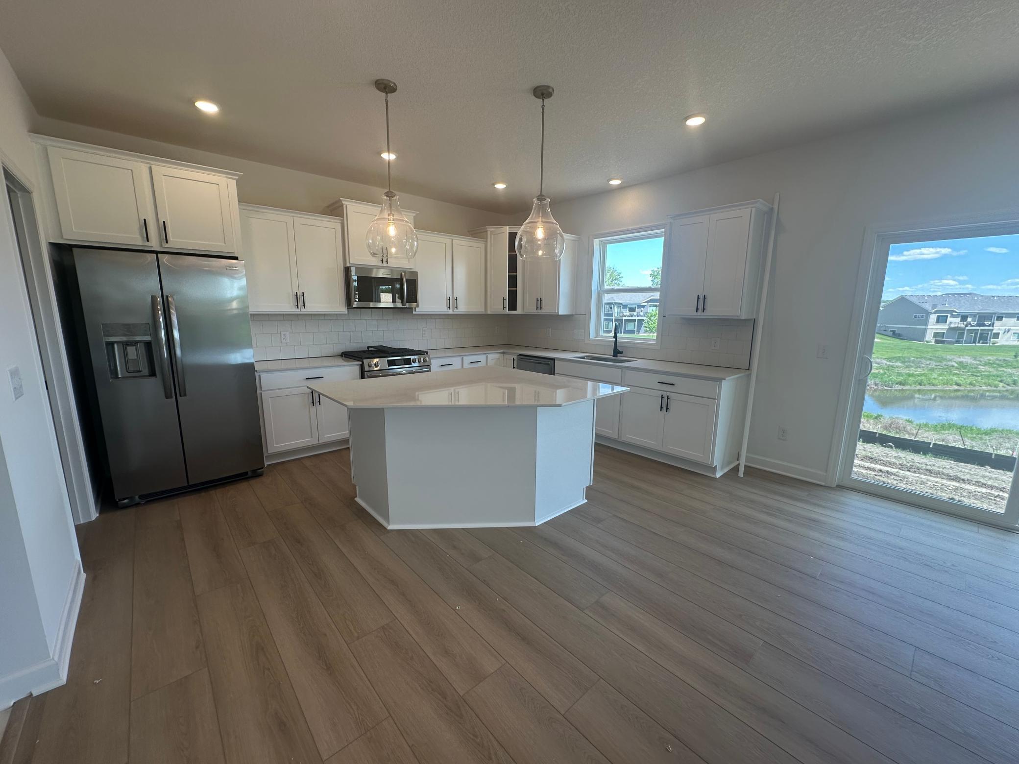 2428 Hadley Hills Drive, Rochester, Minnesota image 2