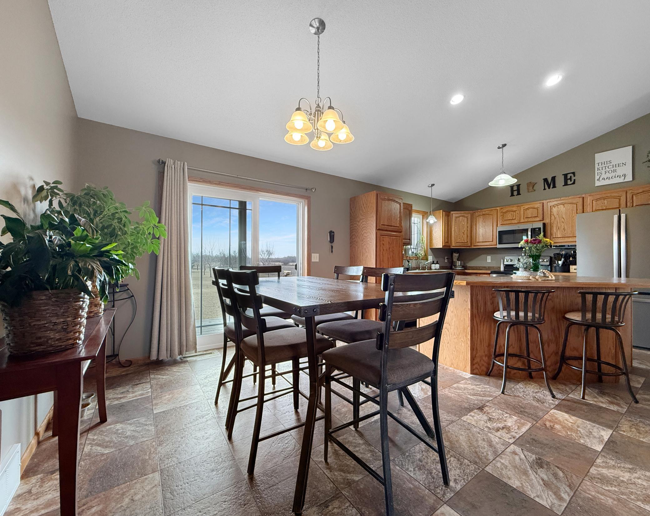 2012 Washington Avenue, Thief River Falls, Minnesota image 9