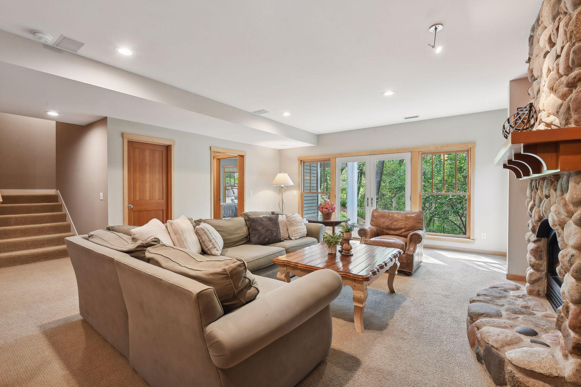 20395 Linden Road, Excelsior, Minnesota image 39