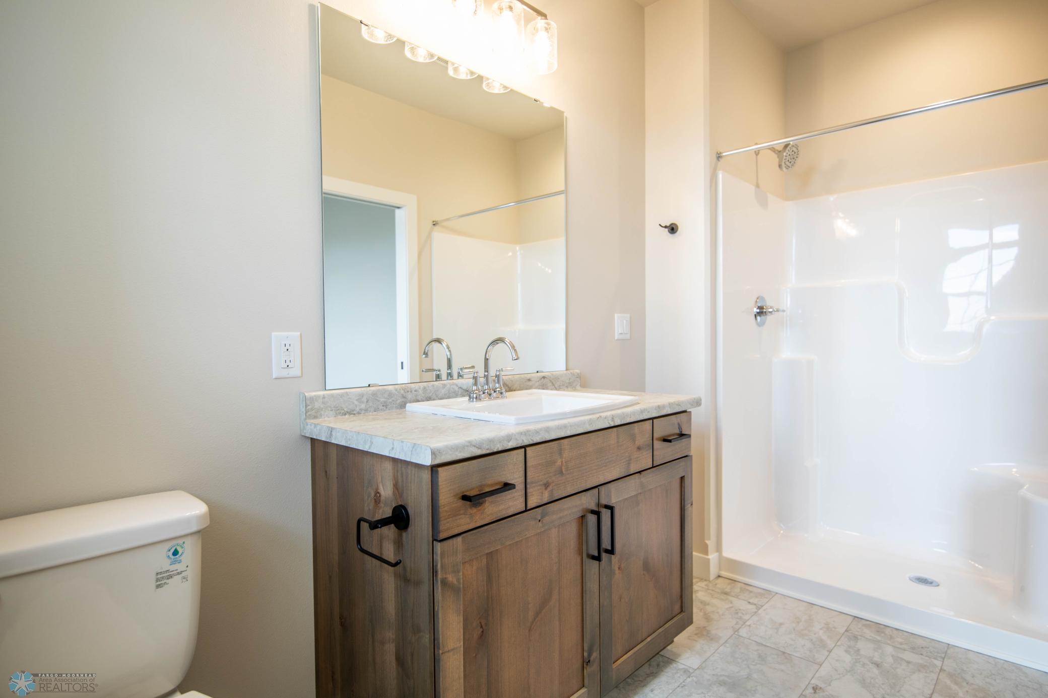 West Fargo, North Dakota 58078, United States, 3 Bedrooms Bedrooms, ,3 BathroomsBathrooms,Residential,Pending,52637