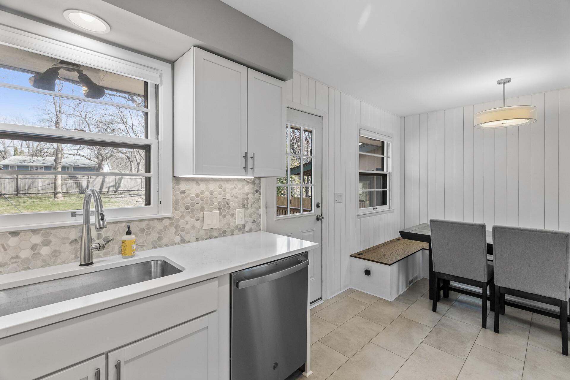 555 Gopher Court, New Richmond, Wisconsin image 9