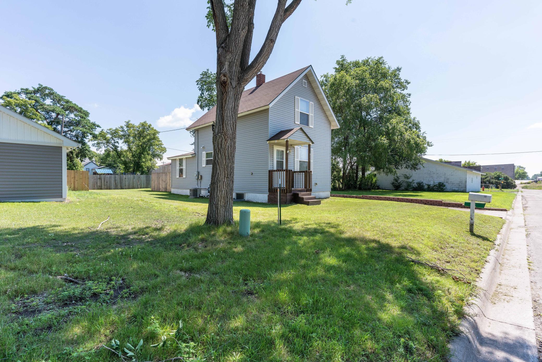311 Summit Avenue, Detroit Lakes, Minnesota image 18