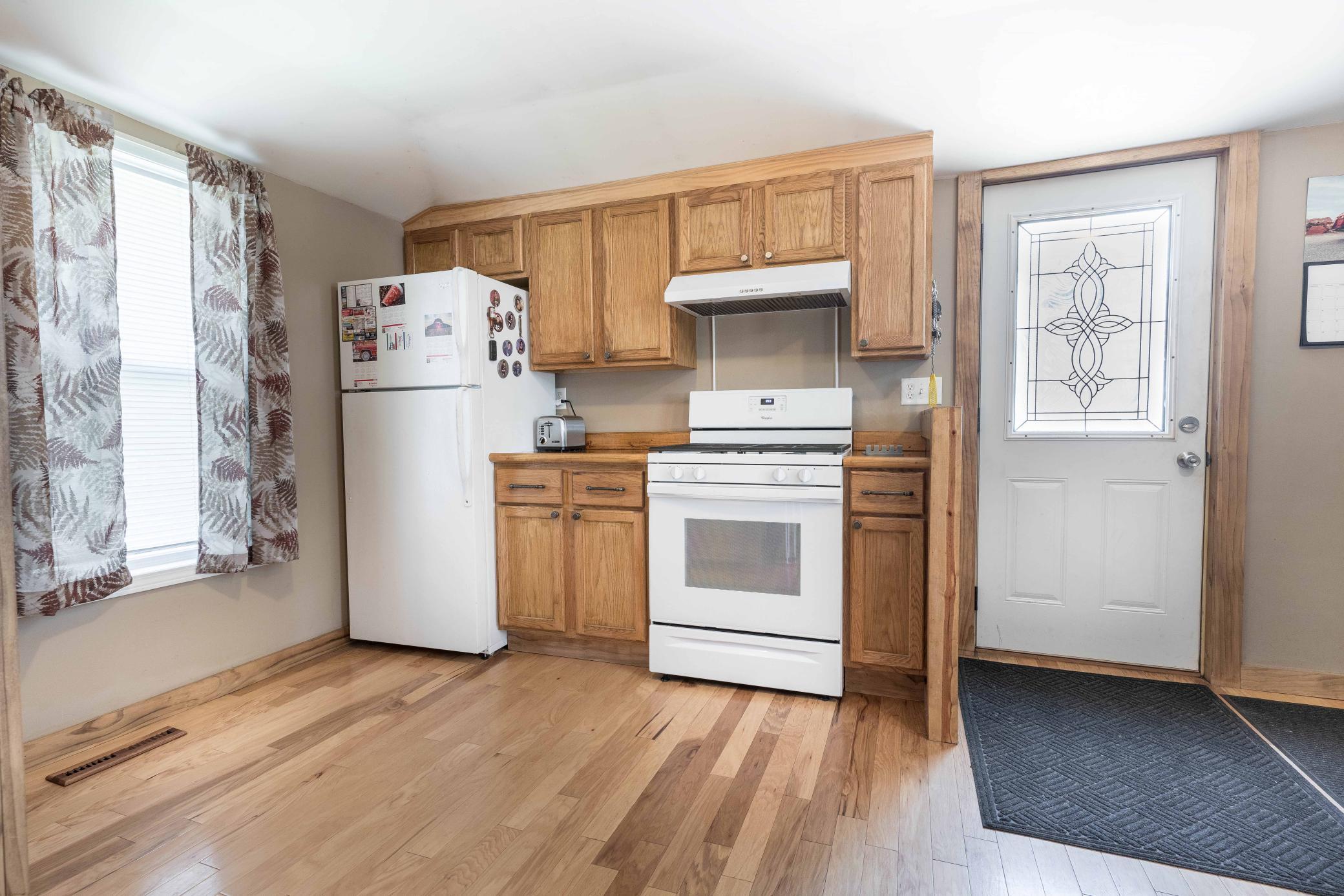 311 Summit Avenue, Detroit Lakes, Minnesota image 3