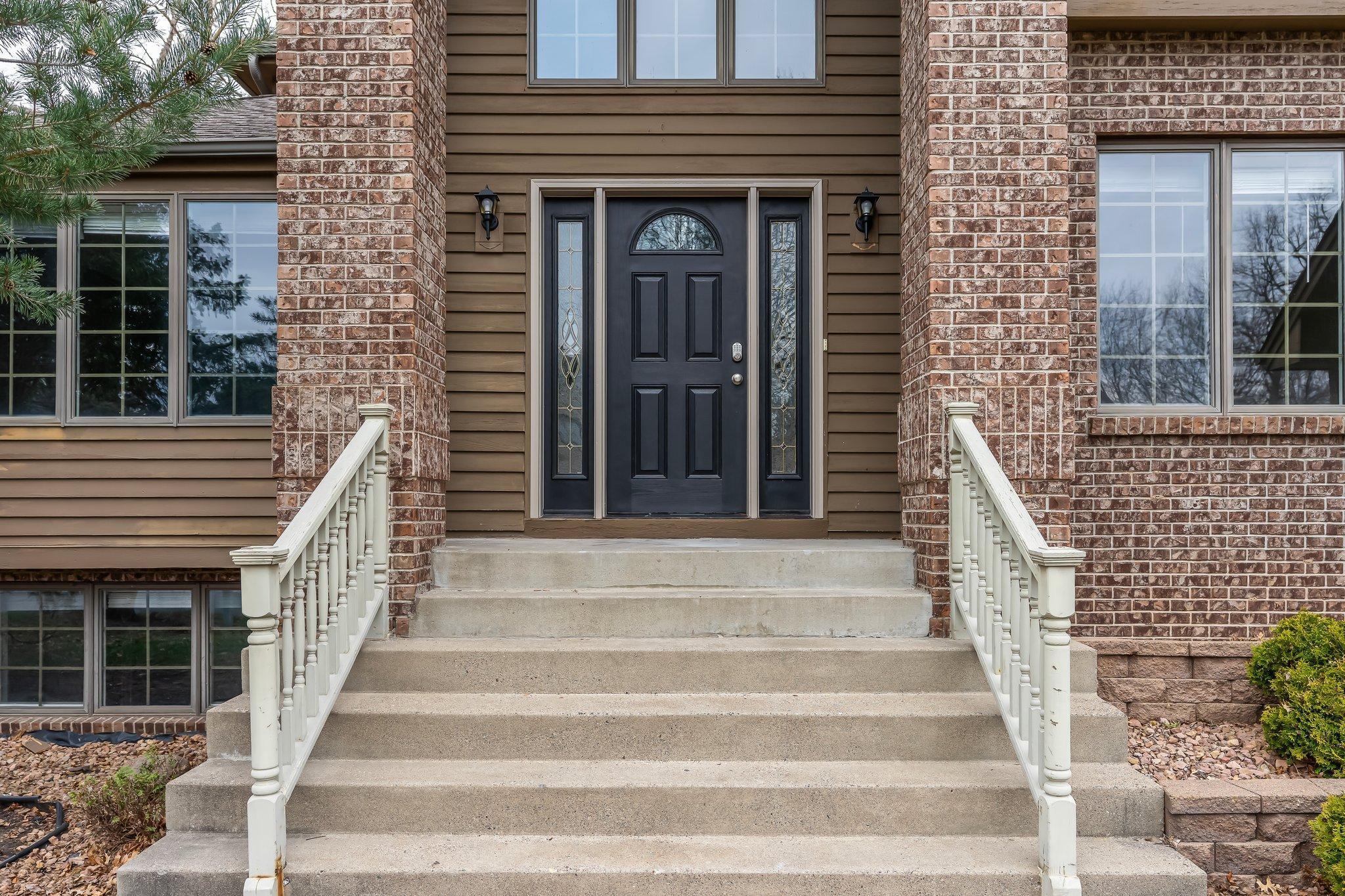 741 Bridle Ridge Road, Eagan, Minnesota image 2