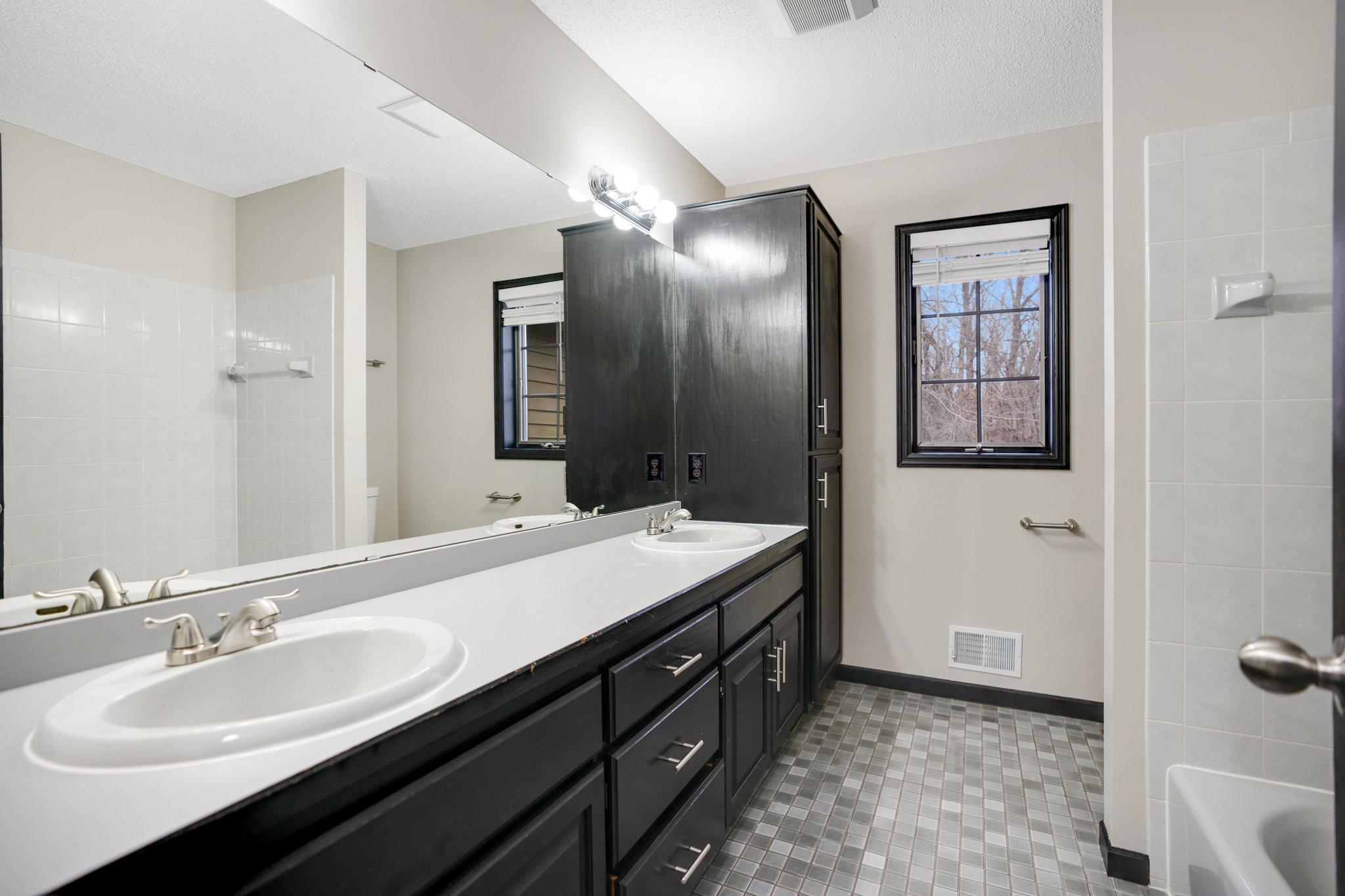 741 Bridle Ridge Road, Eagan, Minnesota image 48