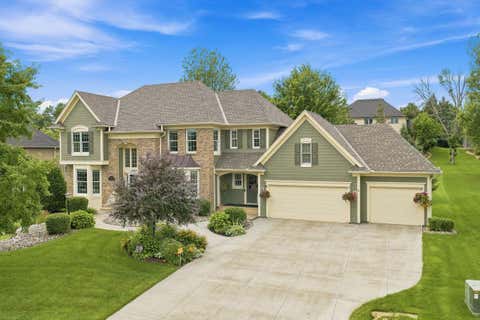 Homes For Sale - 3824 Fairway Terrace<br/> Washington County, Saint Paul, MN 55125