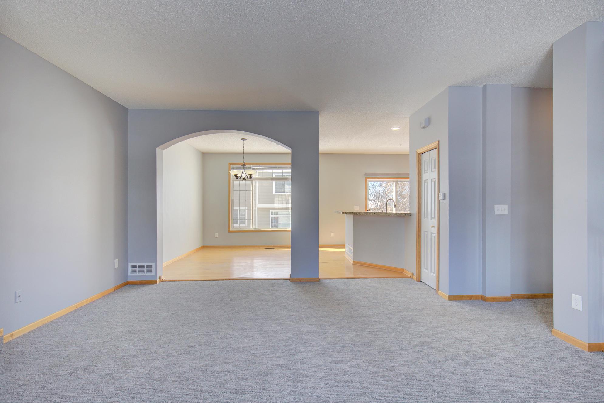 8779 Brunell Way #1605, Inver Grove Heights, Minnesota image 6