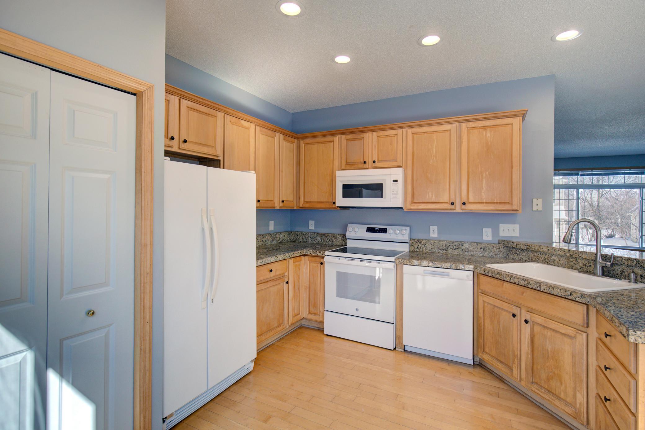 8779 Brunell Way #1605, Inver Grove Heights, Minnesota image 10