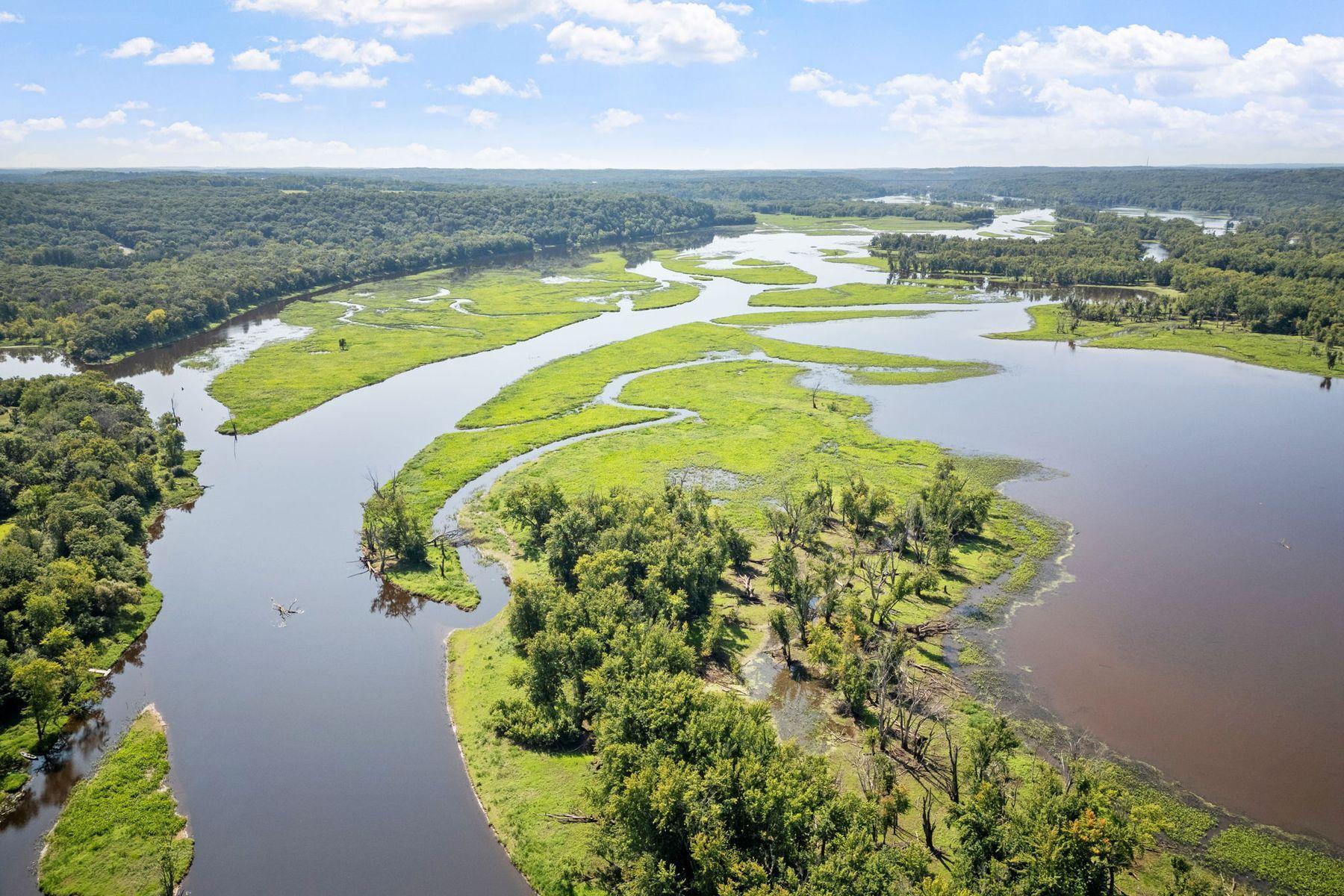 347 S Rice Lake Road, Somerset, Wisconsin image 12