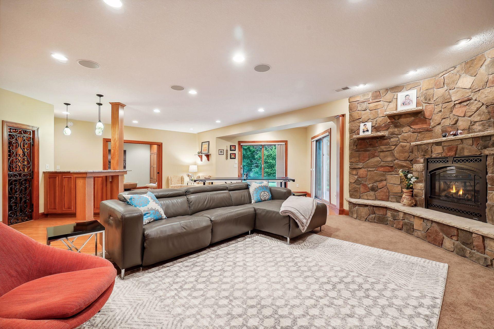 9015 Cold Stream Lane, Eden Prairie, Minnesota image 40