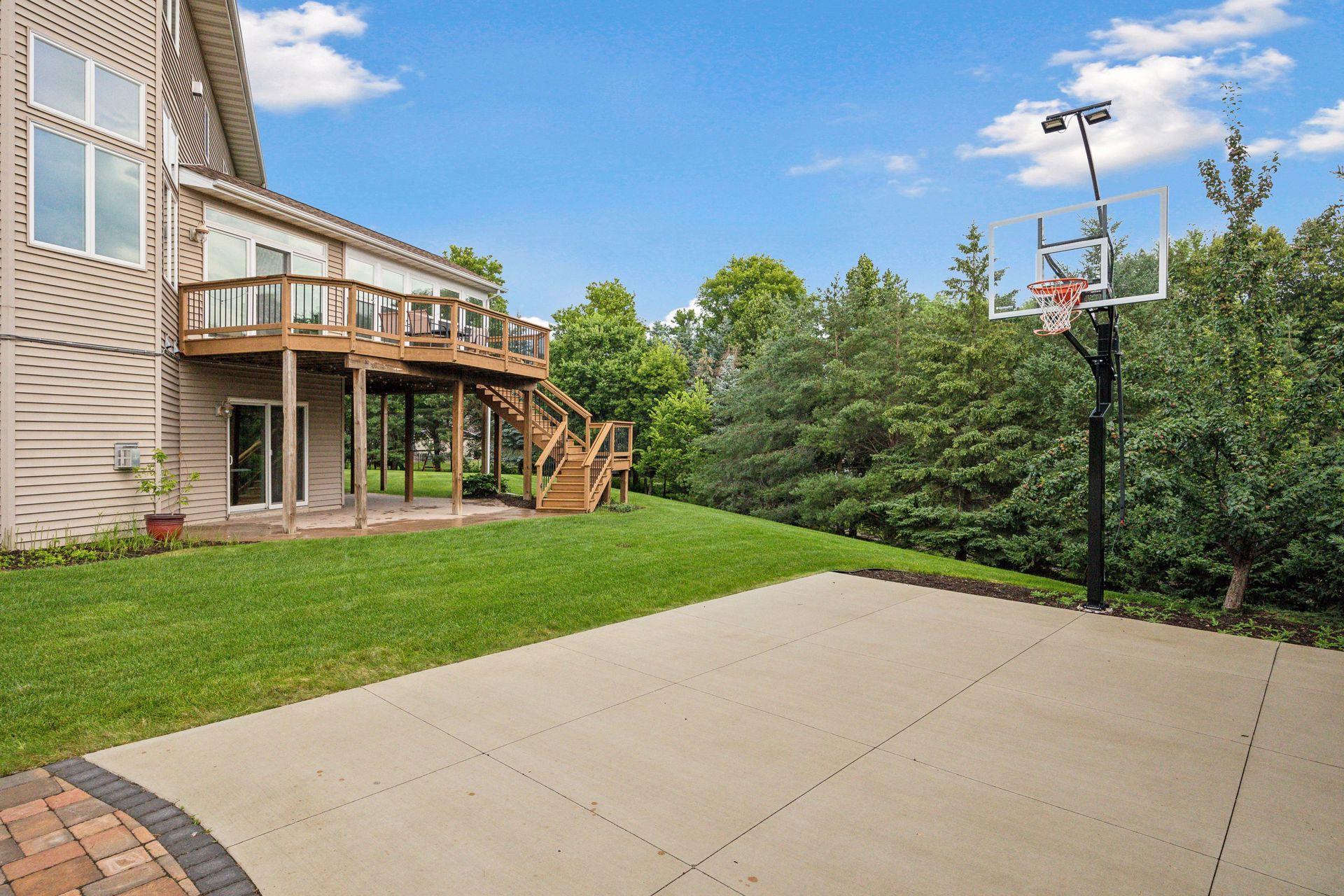 9015 Cold Stream Lane, Eden Prairie, Minnesota image 47