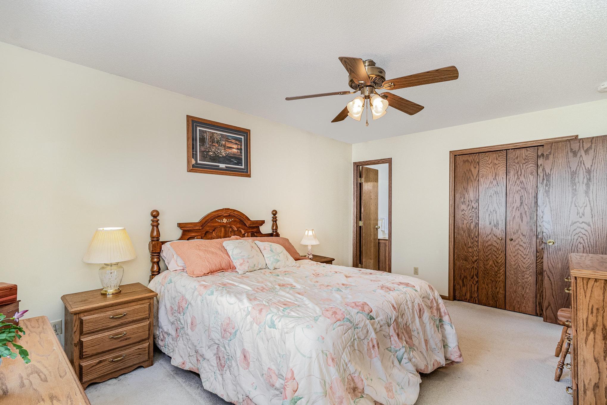 8212 Jewel Avenue, Cottage Grove, Minnesota image 8