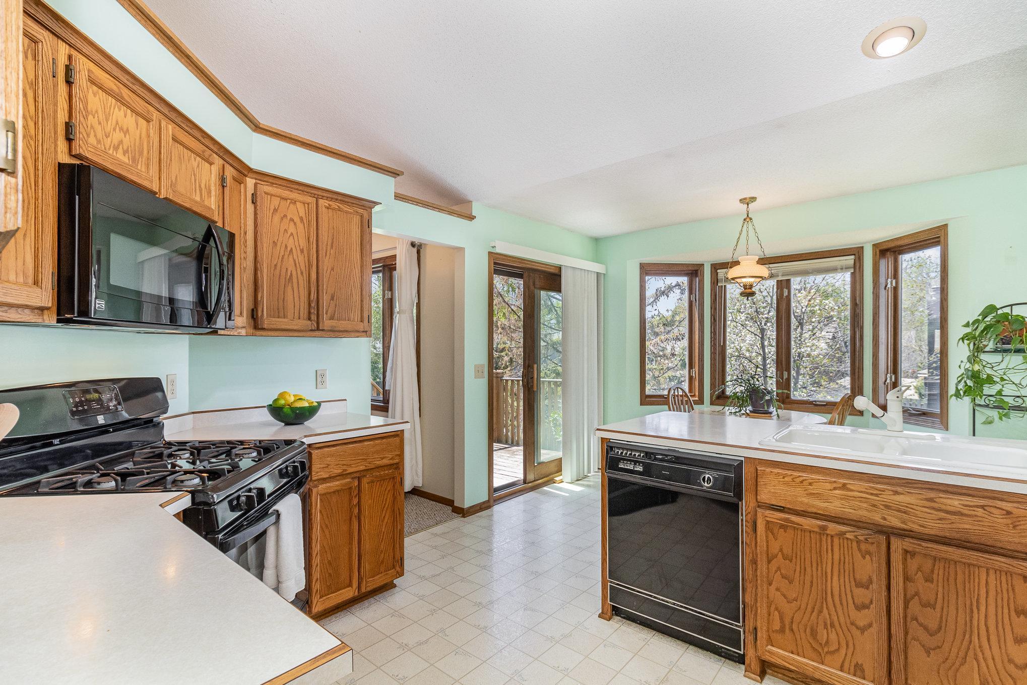 8212 Jewel Avenue, Cottage Grove, Minnesota image 7