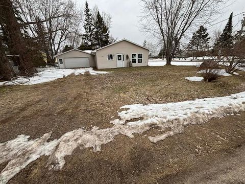 Homes For Sale - 120 E Center Avenue<br/> Mcgregor, MN 55760