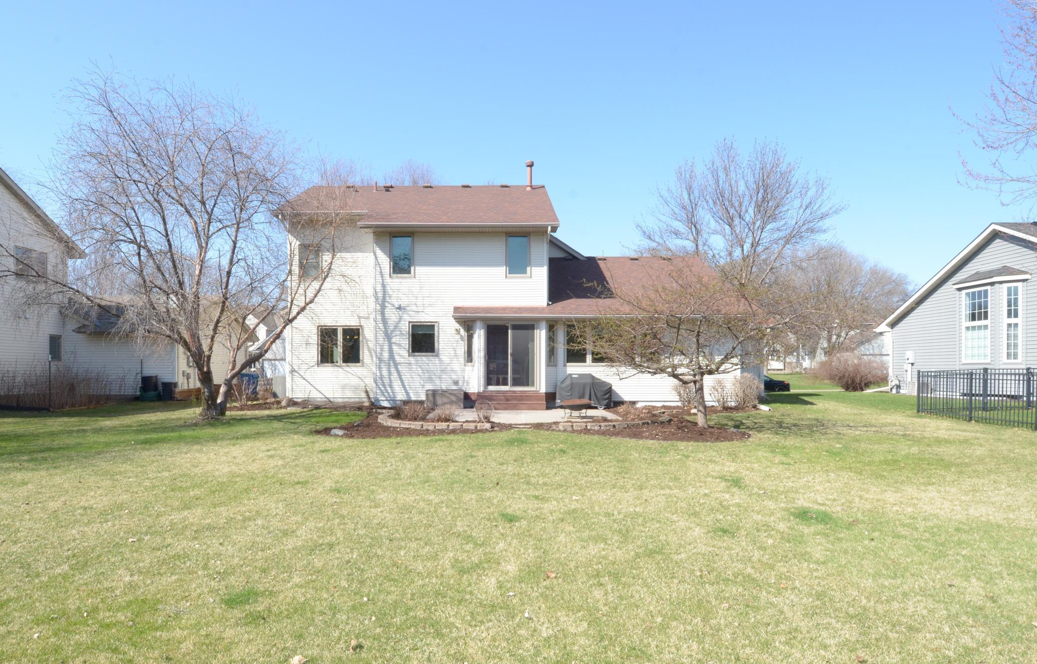 10013 Hidden Oaks Lane, Champlin, Minnesota image 25