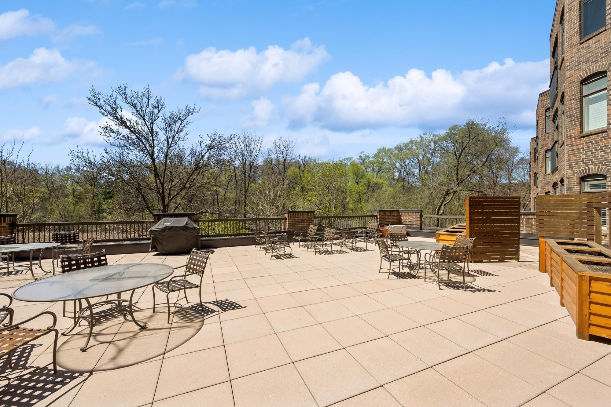 5555 Dewey Hill Road #302, Minneapolis, Minnesota image 41