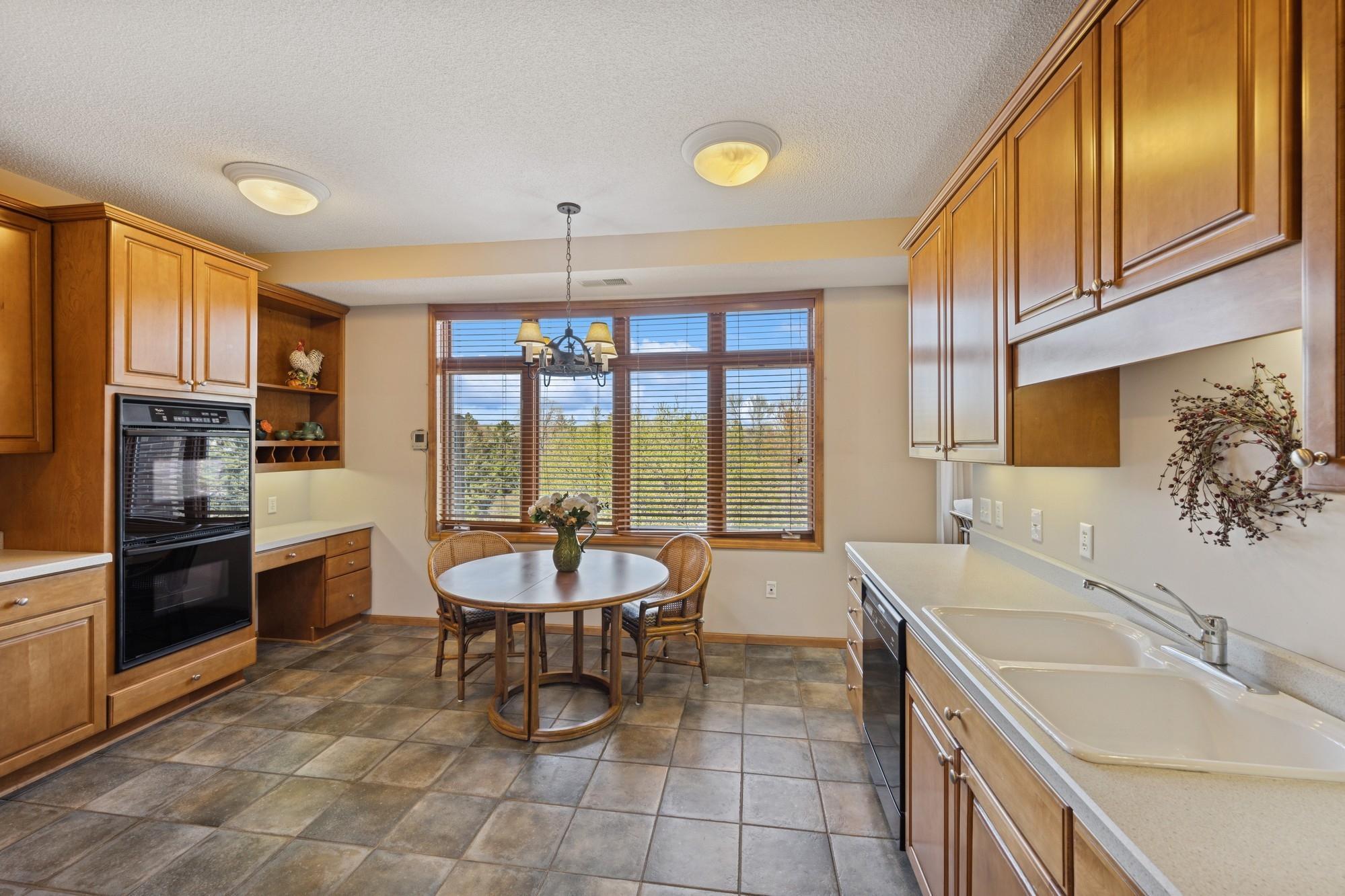 5555 Dewey Hill Road #302, Minneapolis, Minnesota image 18