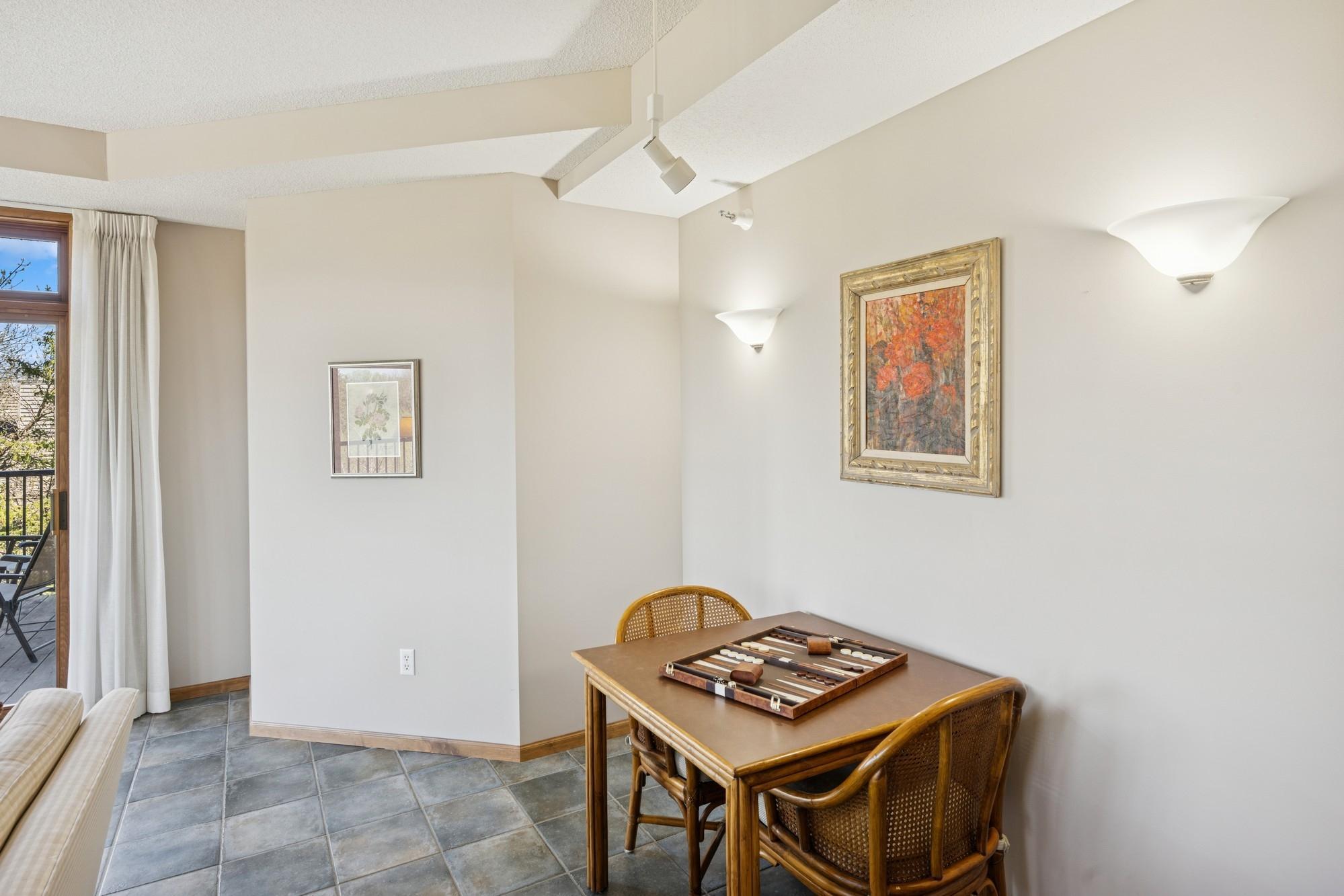 5555 Dewey Hill Road #302, Minneapolis, Minnesota image 10