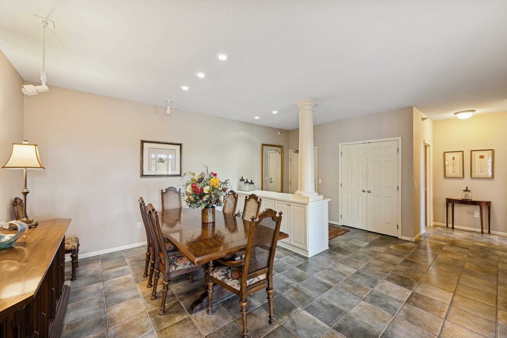 5555 Dewey Hill Road #302, Minneapolis, Minnesota image 12
