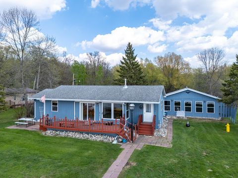 Homes For Sale - 34479 E Trinity Point Road<br/> Polk County, Mentor, MN 56736
