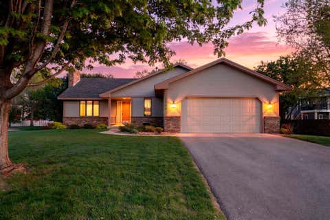 Homes For Sale - 1286 Limestone Drive<br/> Shakopee, MN 55379