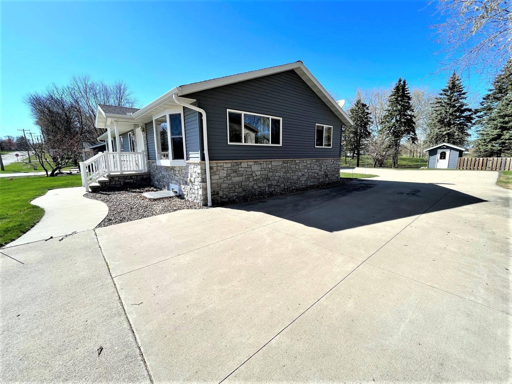 1428 2nd Street, Sauk Centre, Minnesota image 2