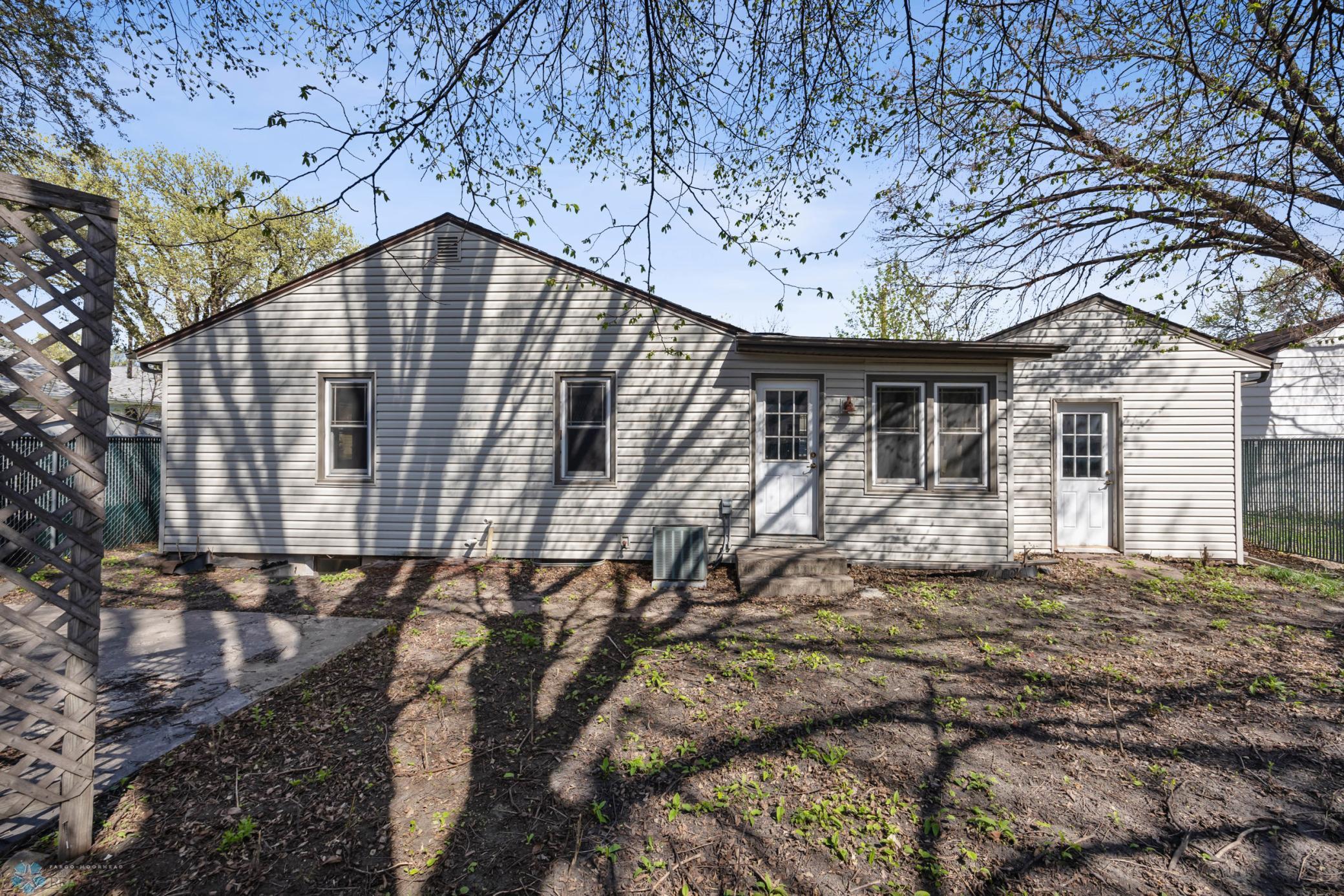 1242 11th Street, Fargo, North Dakota image 16