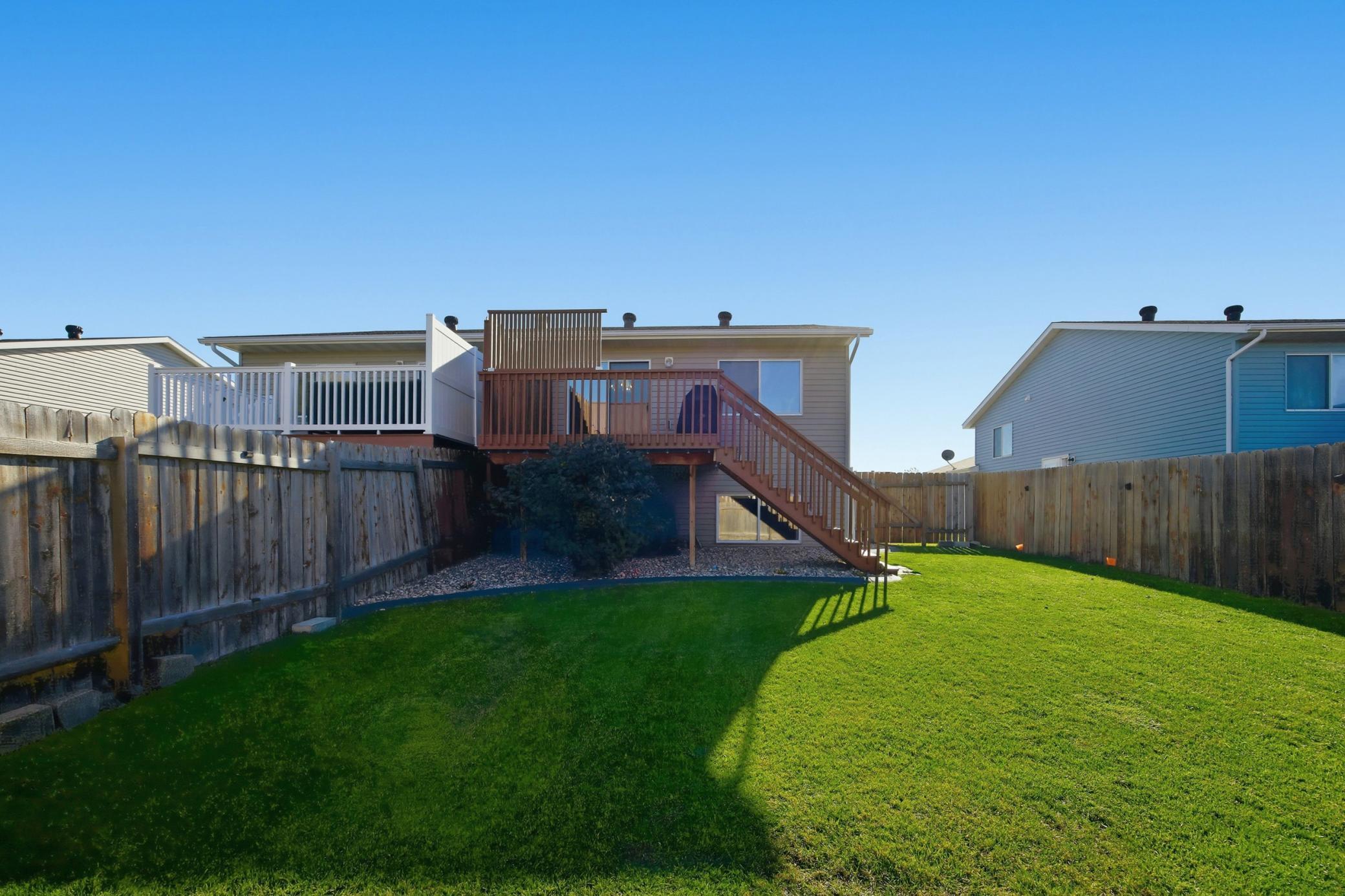 West Fargo, North Dakota 58078, United States, 3 Bedrooms Bedrooms, ,2 BathroomsBathrooms,Residential,Active,242813