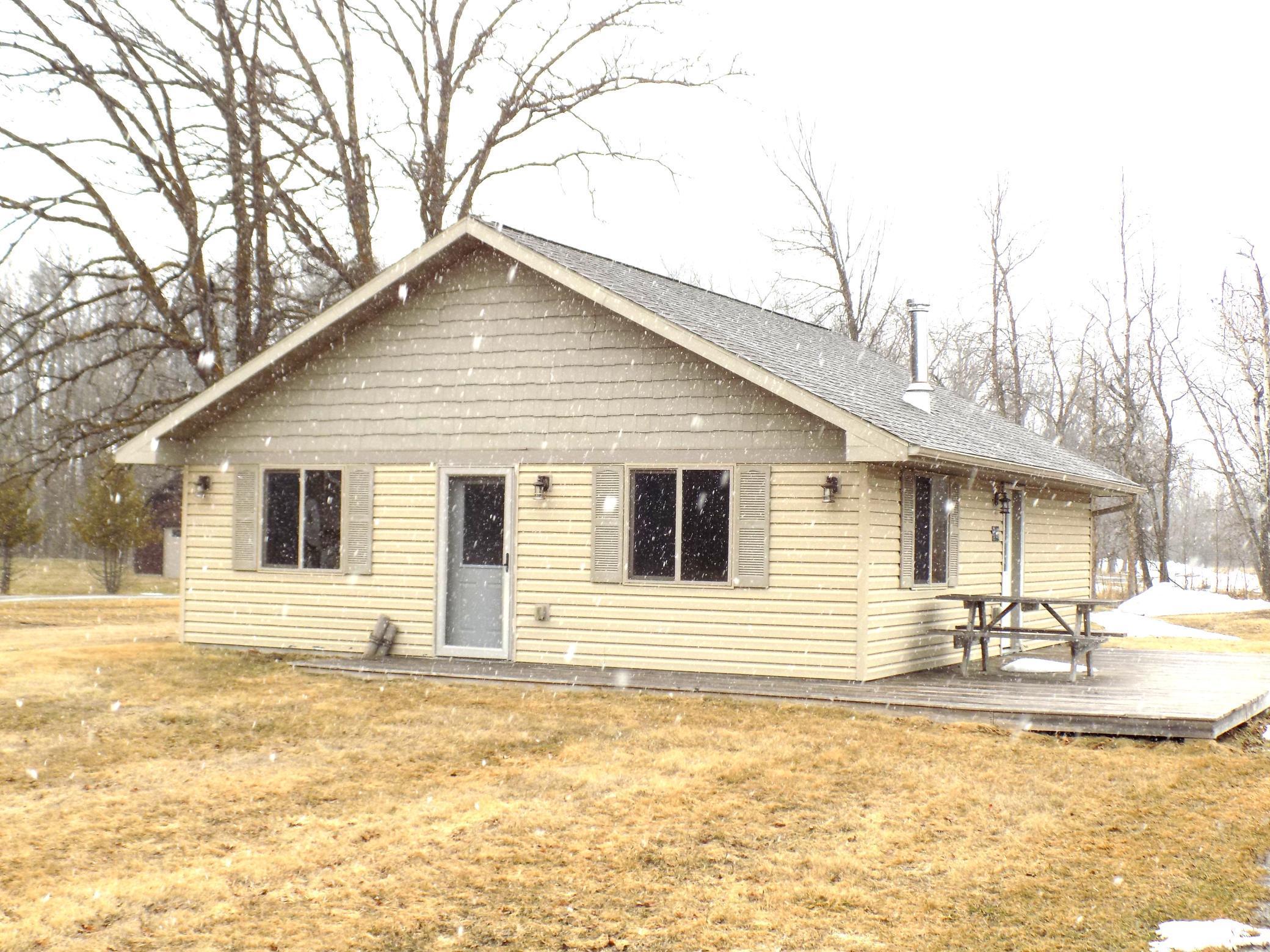 3144 NW Cottonwood Road, Baudette, Minnesota image 1