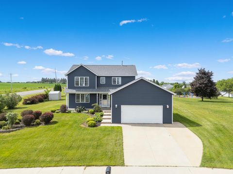 Homes For Sale - 1102 Southern Hills Lane<br/> Rochester, MN 55902