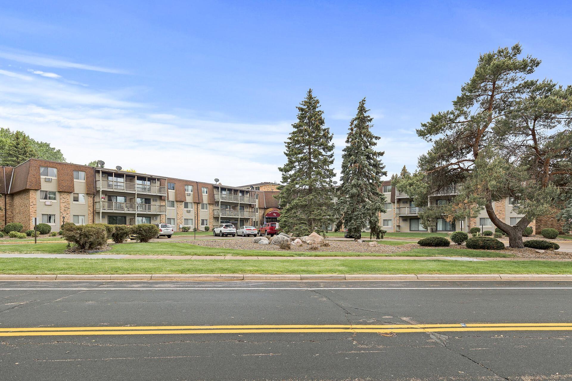 2009 E 122nd Street #C9, Burnsville, Minnesota image 2