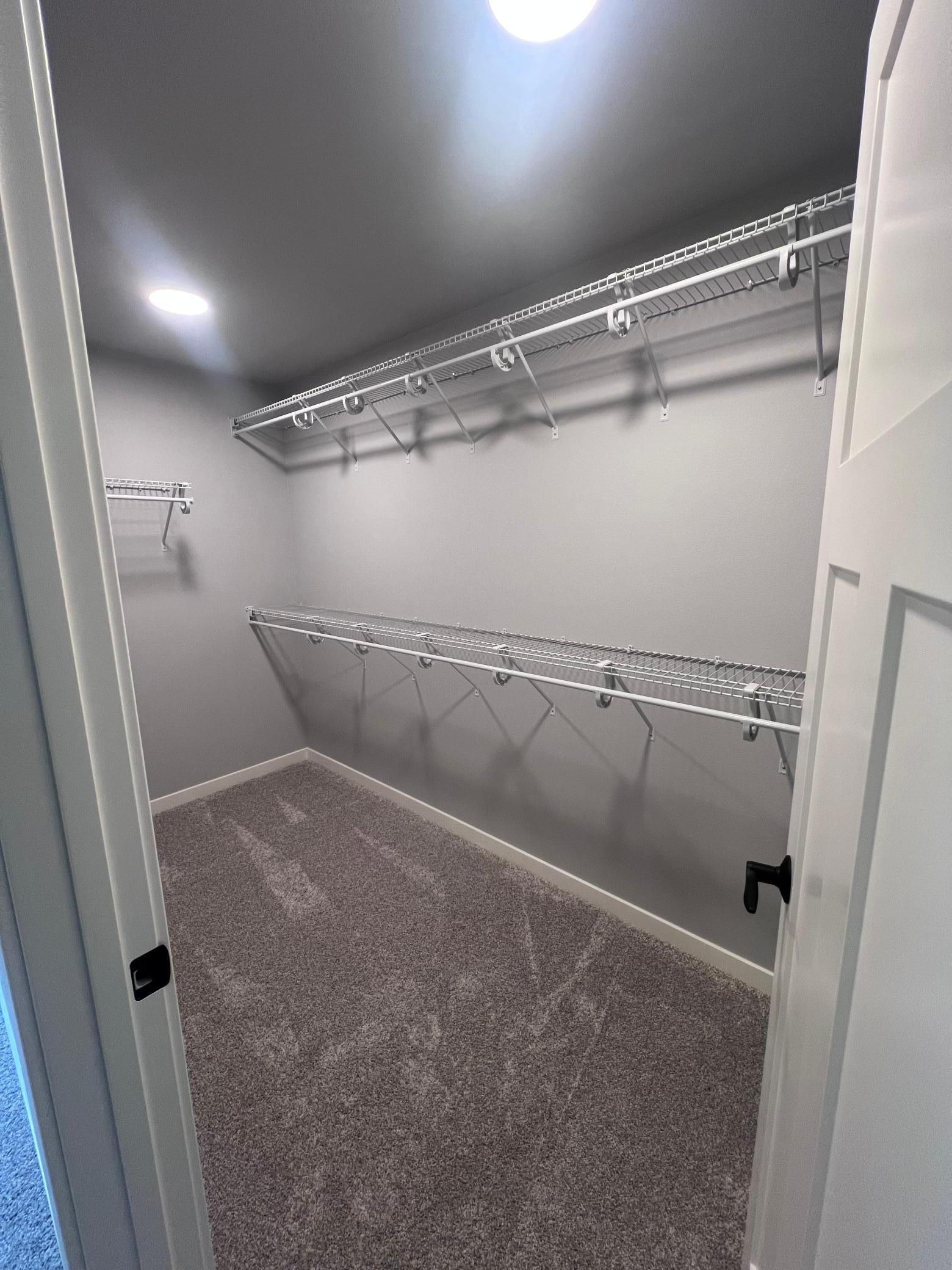 Horace, North Dakota 58047, United States, 6 Bedrooms Bedrooms, ,4 BathroomsBathrooms,Residential,Pending,254940